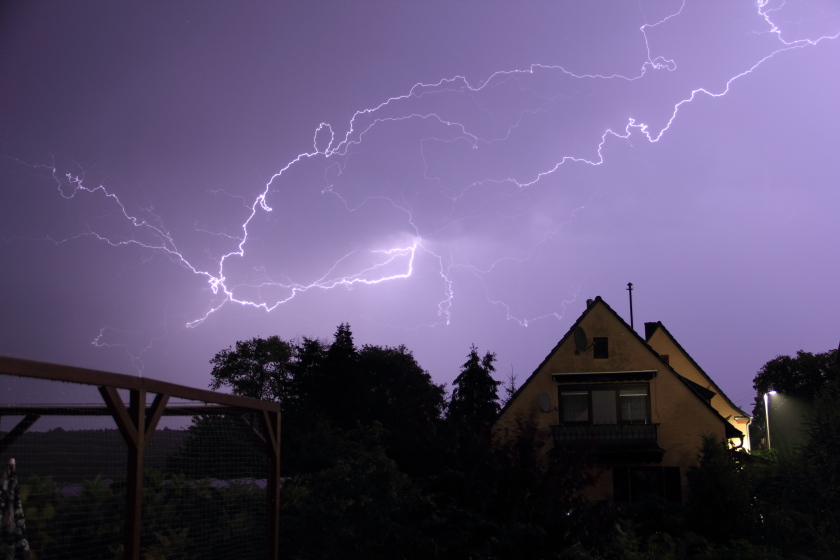 Nur ein Blitz