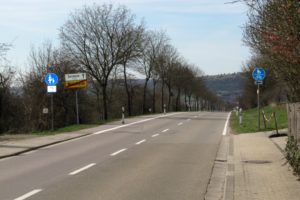 Zeichen 240 verweist auf Zeichen 239