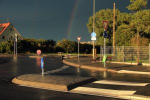 Vollpfosten-Kreisel: Baufirma schuld?