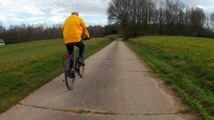 Zwei Ex-Finanzbeamte auf Tour