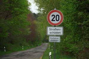 „Radfahrer absteigen“ in Zweibrücken