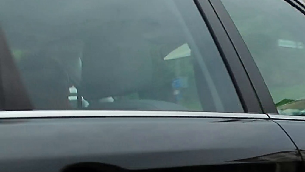 Gefährder flüchtet über rote Ampel